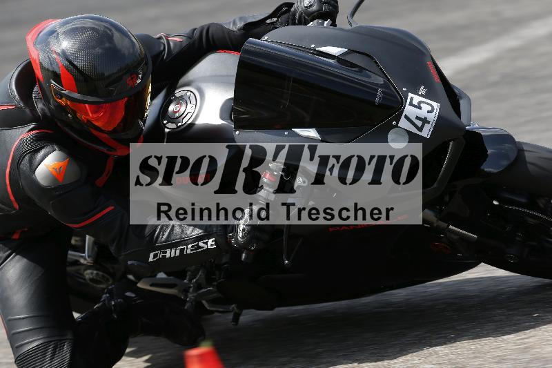 /33 04.08.2026  FREERIDE TRAINING ADR/Gruppe M/45